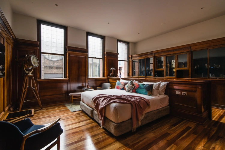 Showroom Double Suite
