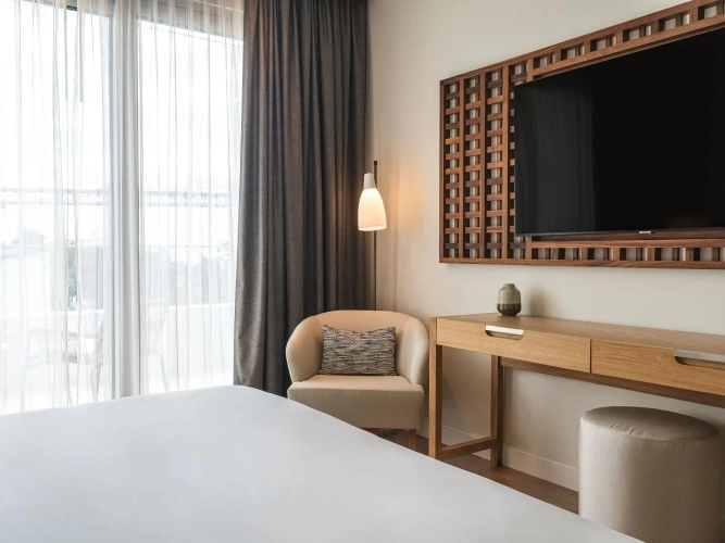 Corner Premium Double Suite with balcony and with river view