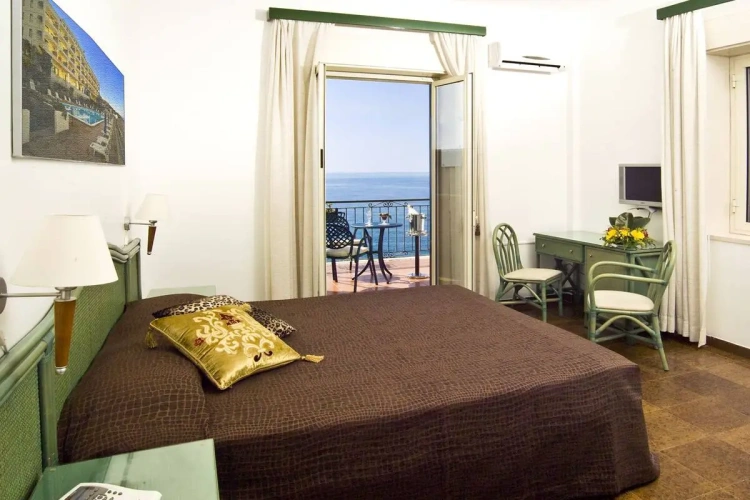 Superior Double room with sea view