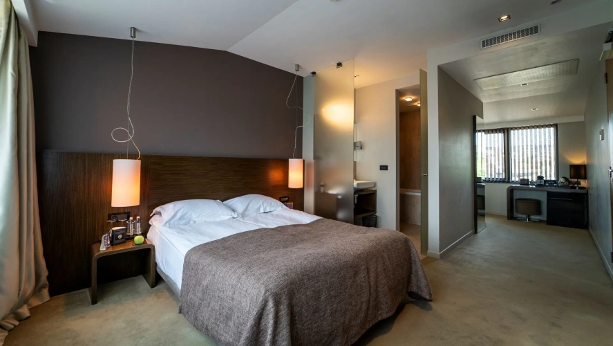 Small Suite