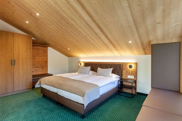 Quadruple Family Attic Suite