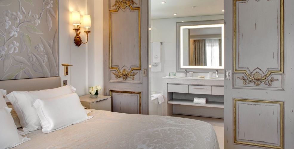 Fleurs Double Suite