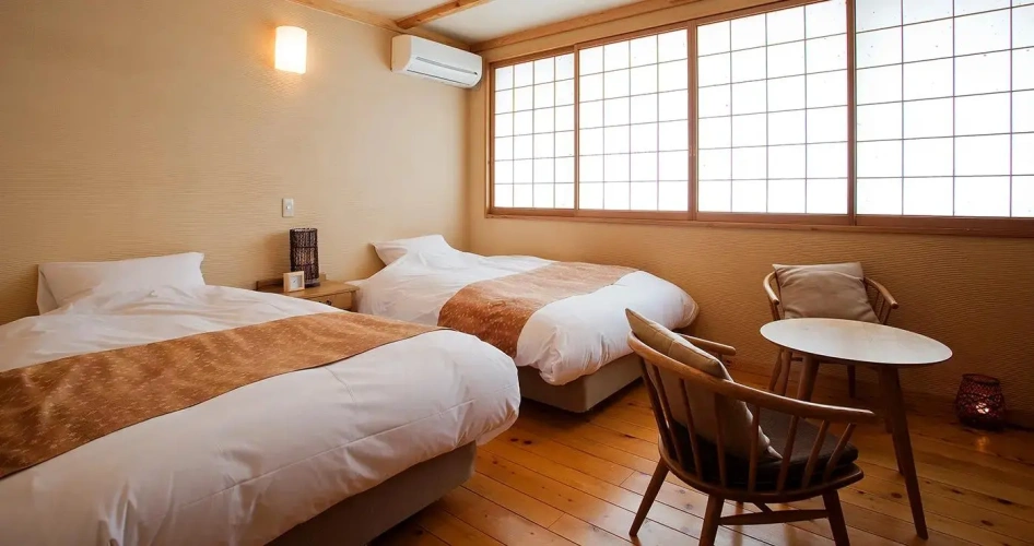 Western-Style Twin room