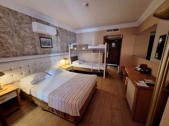 Standard Quadruple room