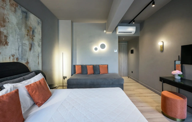 Superior Double room with balcony and with Square Liston view