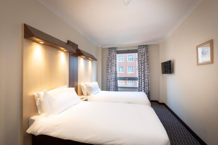 Royal National Hotel photo 27