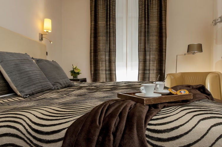 Daphne Luxury Suites