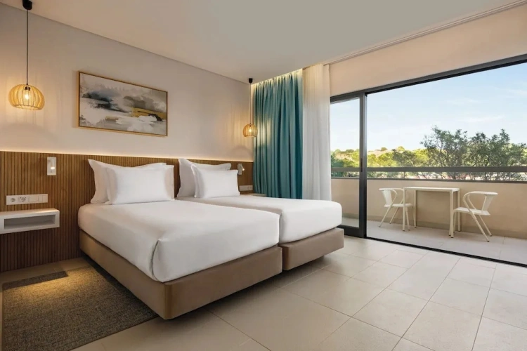 Twin Studio Suite with partial ocean view