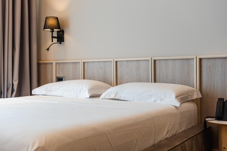 Deluxe Double room with balcony and with sea view