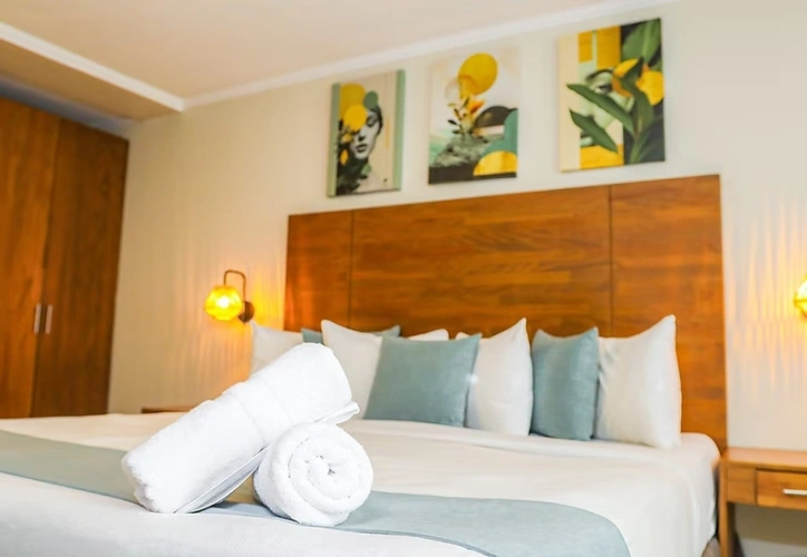 Signature Elite Double Suite with balcony and with city view