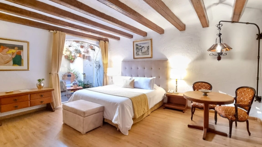 Deluxe Double Suite
