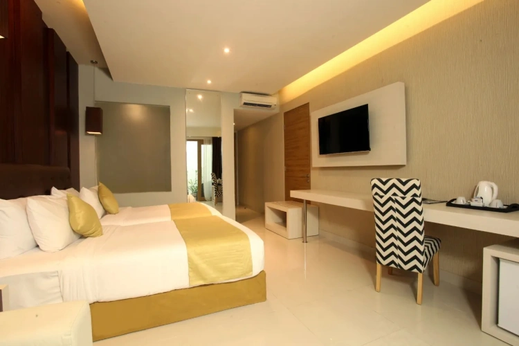 Deluxe Pool Access Double room