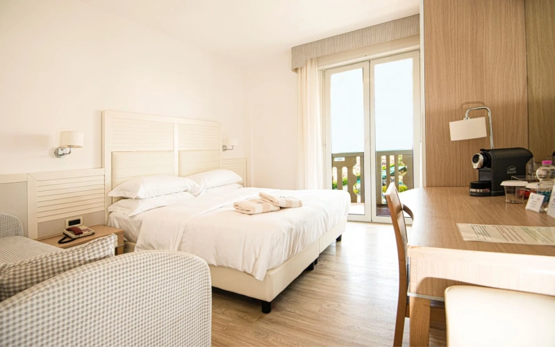 Superior Double room with sea view