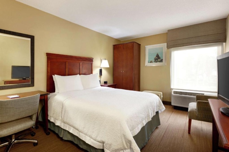 Mobility Accessible with Tub Double room non smoking