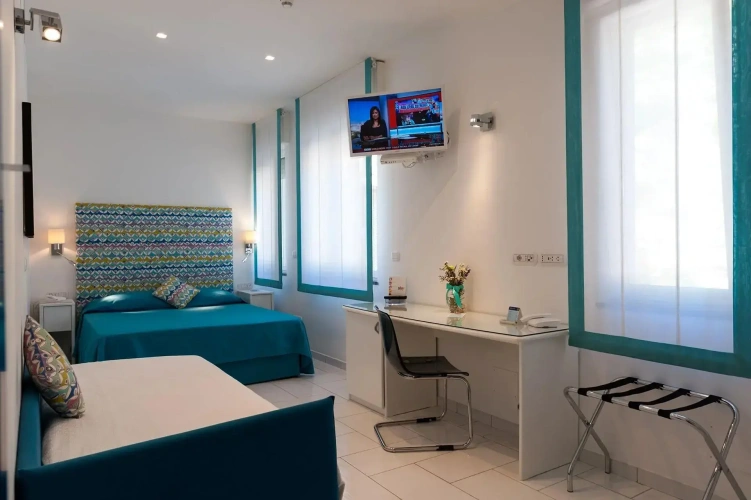 Classic Double room with city view