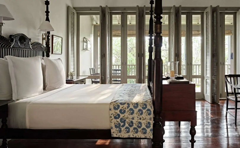 Verandah Double Chamber
