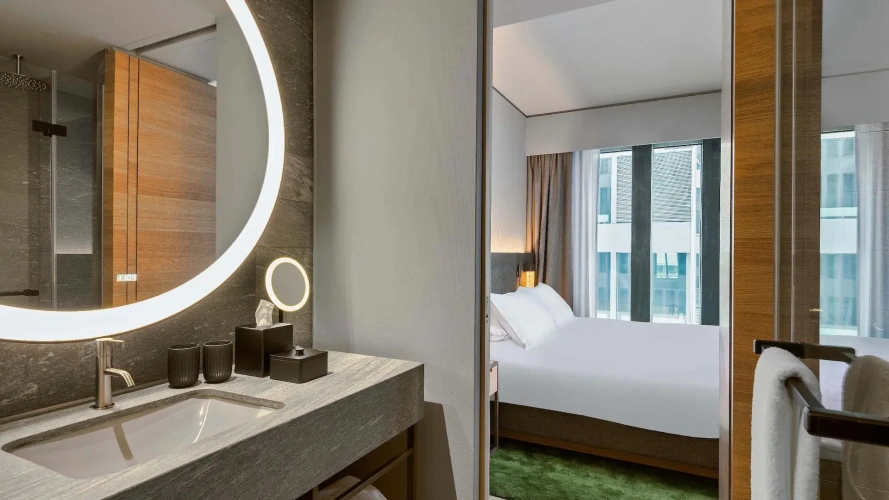Deluxe Double room with park view