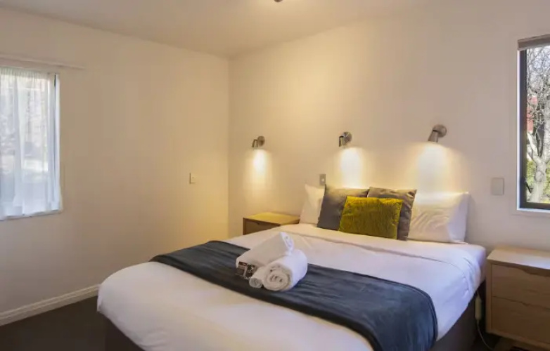 1 Bedroom Triple Apartment