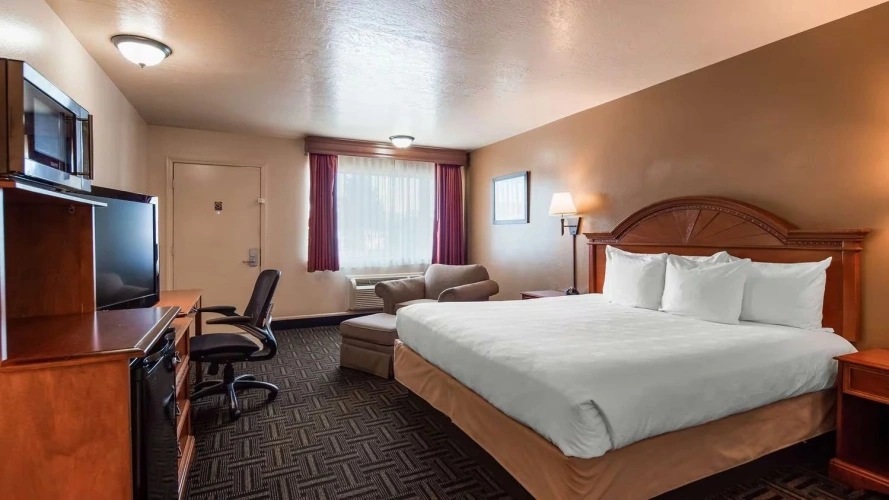 2 Bedrooms Suite