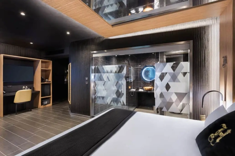 Luxury Double Suite