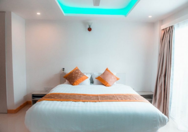 Deluxe Spa Bath Suite