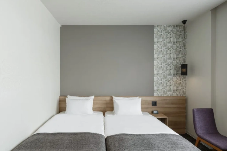 Hollywood Twin room
