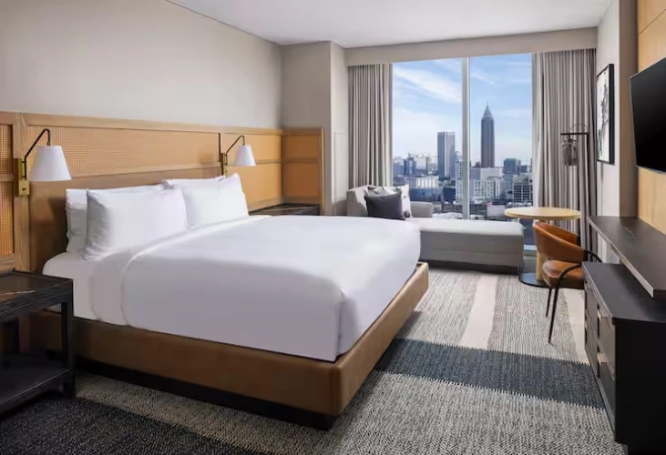 Double room with city view