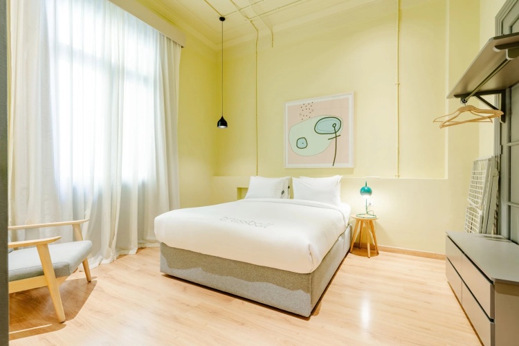 2 Bedrooms Apartment with city view