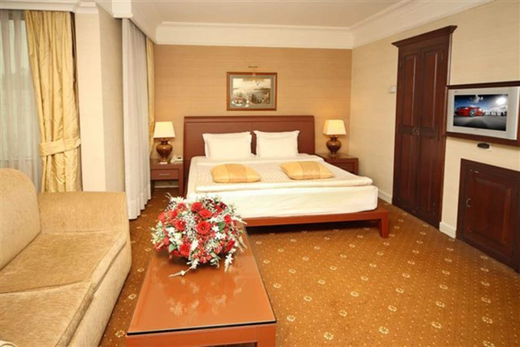 Double Suite