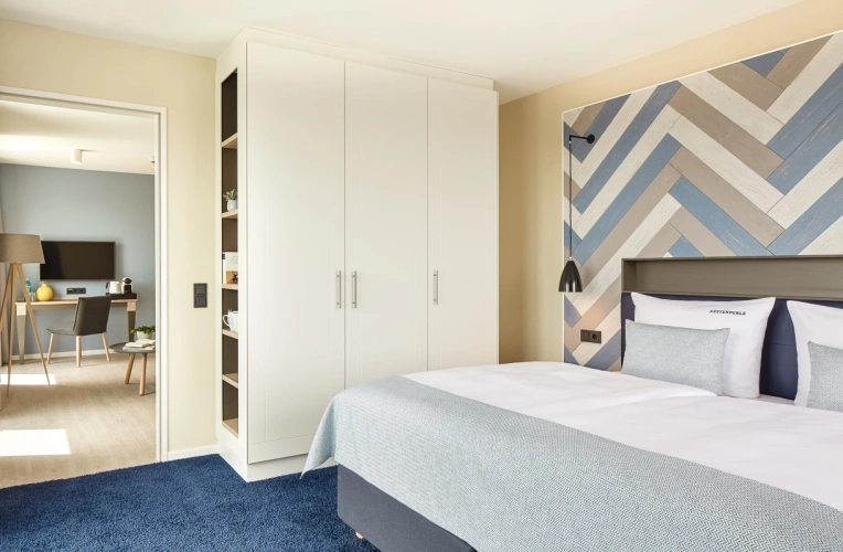 Pearl Suite