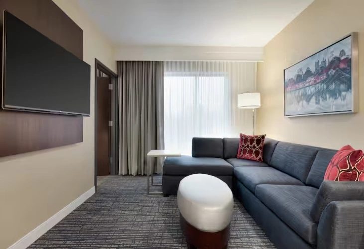 Premium Mobility/Hearing Accessible Double Suite