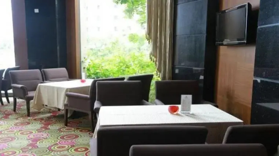 Fusion Hotel & Resort