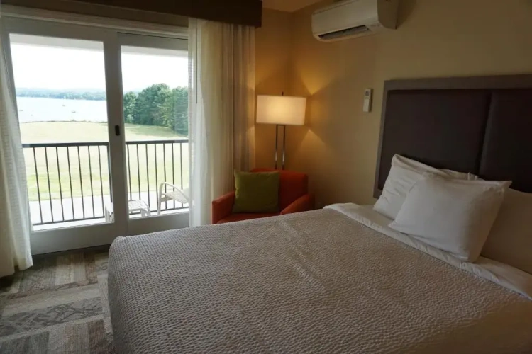 Double room with balcony and with ocean view