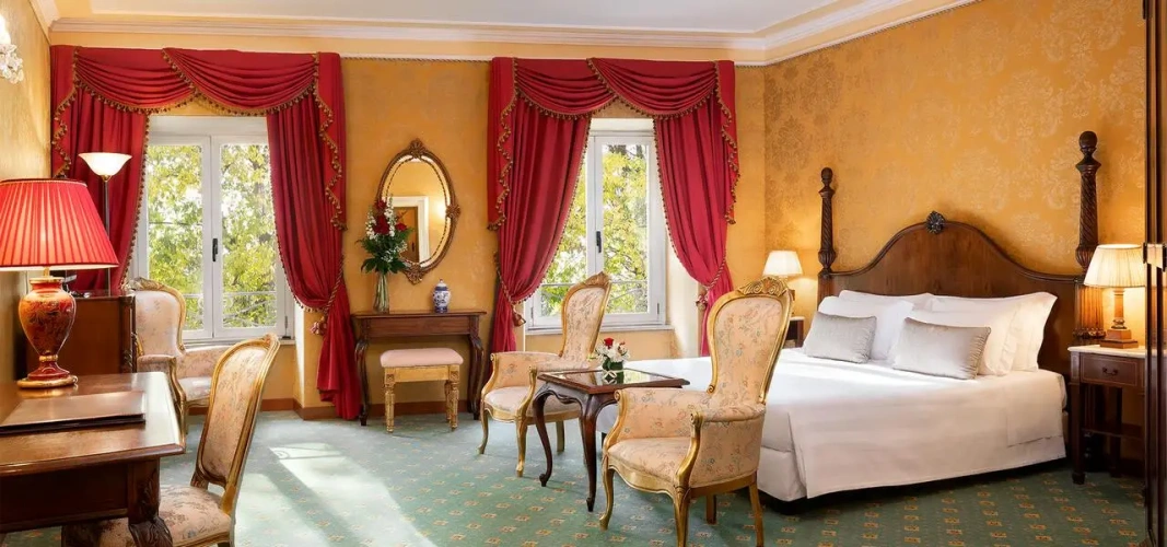 Deluxe Suite