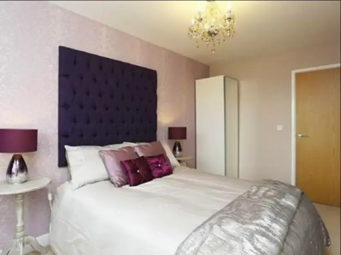 Exclusive Riverview Apartment