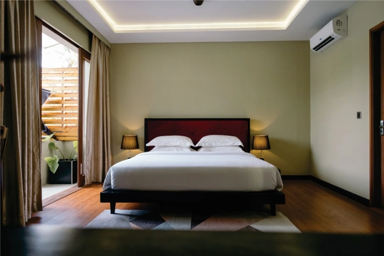 Double Pool Suite