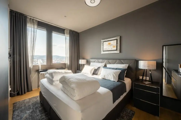Black view Quadruple Apartment