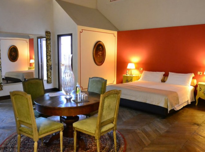 Grimaldi Double Suite