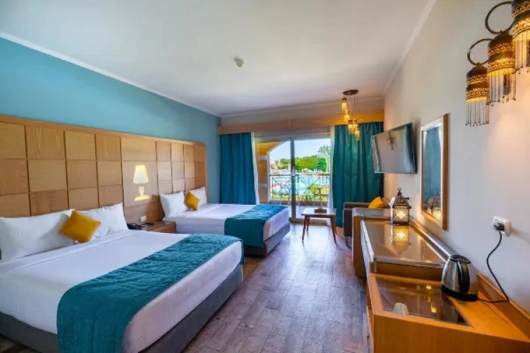 Superior Double room with pool view