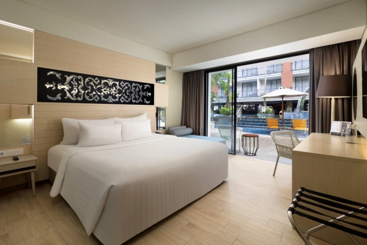 Grand Deluxe Double room with pool view