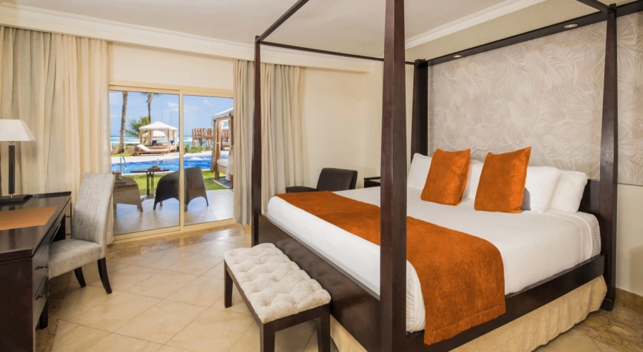 Swim Up Elegance Club 18+ Double Suite with Jacuzzi