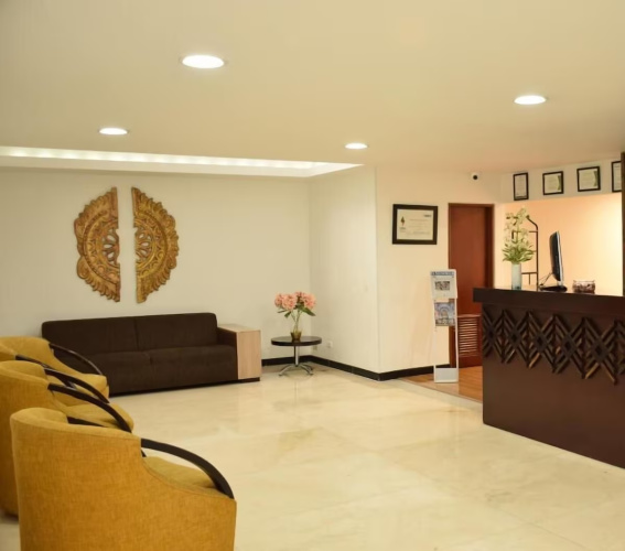 Richmond Suites Hotel