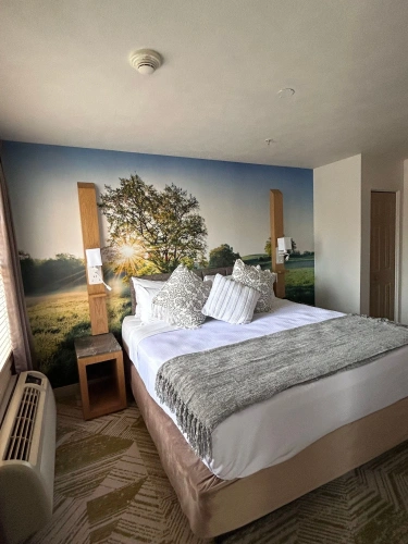 1 Bedroom At Willowbrook Double Suite