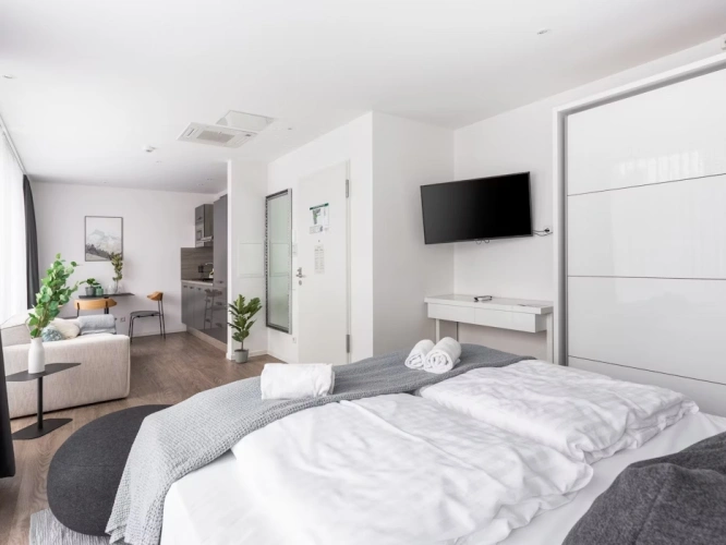 Double Suite XL with balcony and with courtyard view