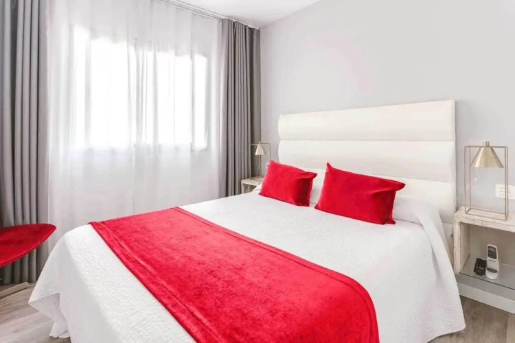 Quadruple Suite XXL