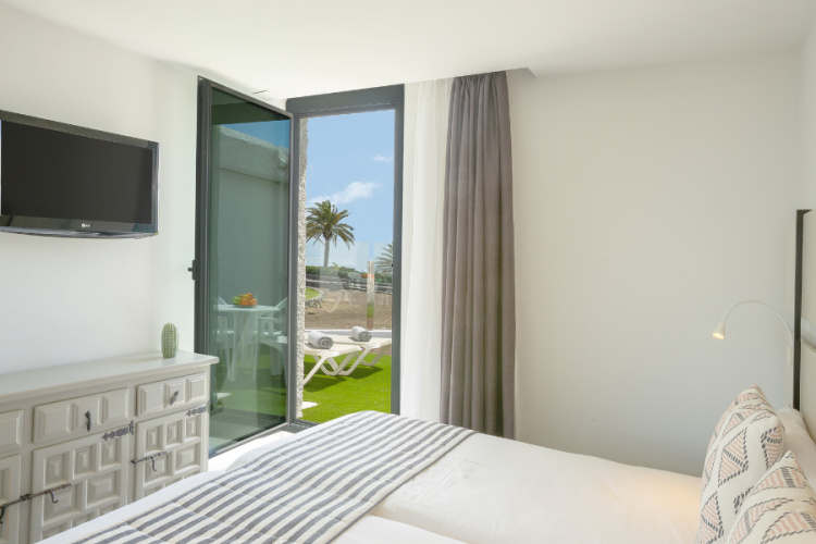 2 Bedrooms Quadruple Suite Bungalow with sea view