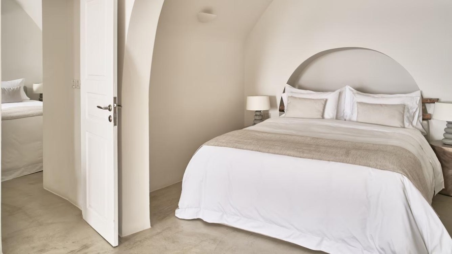 All 2 Senses Quadruple Suite