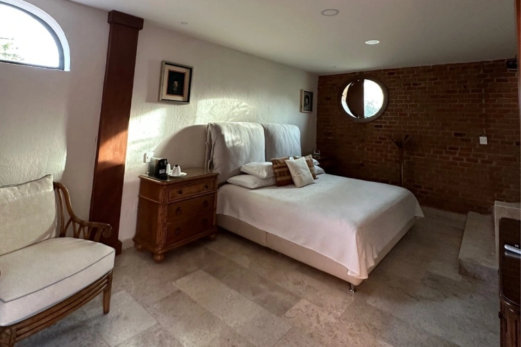 No. 11 Master Double Suite