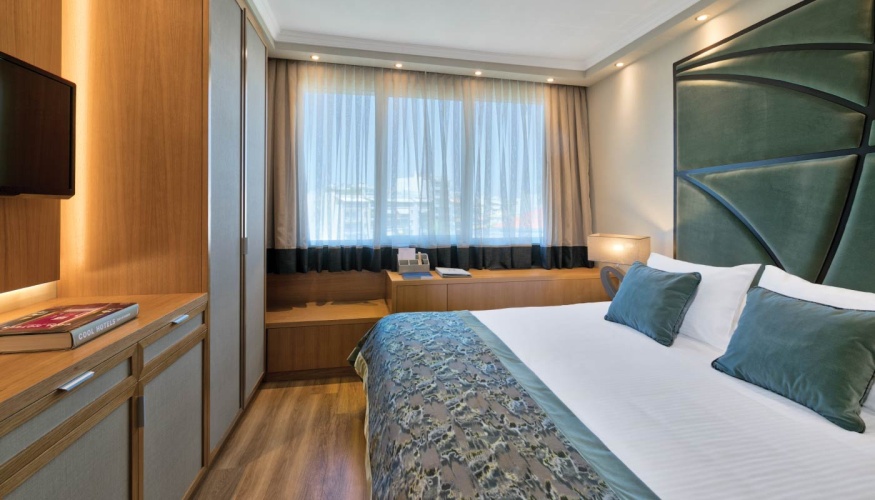 Divine Family Suite