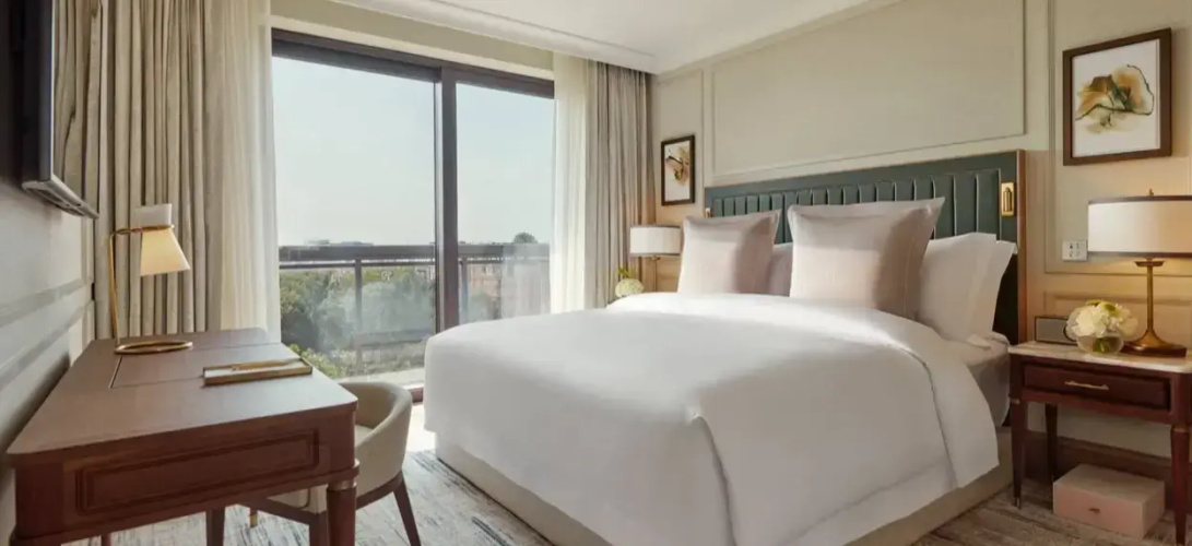 Deluxe Double Suite with balcony and with garden view